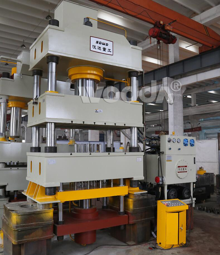 630噸四柱拉伸液壓機 630噸四柱拉伸液壓機