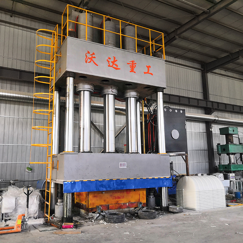 2000噸模壓(ya)玻璃鋼化糞(fen)池液壓機視(shi)頻