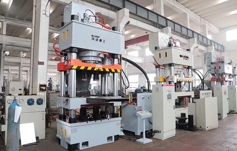 630噸牛羊(yang)舔磚液(ye)壓機鹽(yan)磚機視(shi)頻