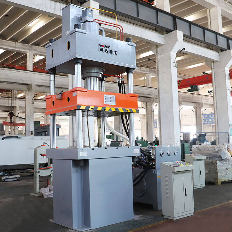 200噸快(kuài)速拉伸液壓機_拉(lā)伸油壓機