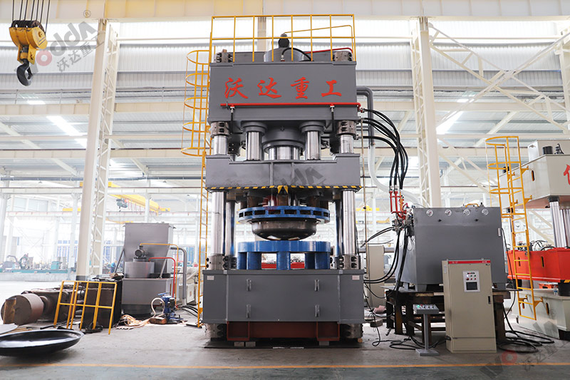 四柱液壓機2500噸封頭拉伸液壓機廠家 四柱液壓機2500噸封頭拉伸液壓機廠家