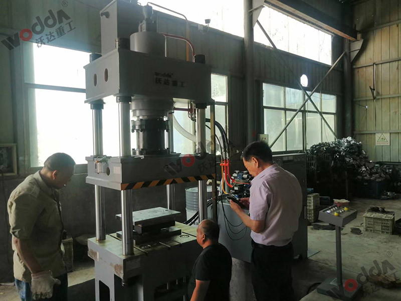 200噸不鏽鋼離心風機成型液壓機 200噸不鏽鋼離心風機成型液壓機