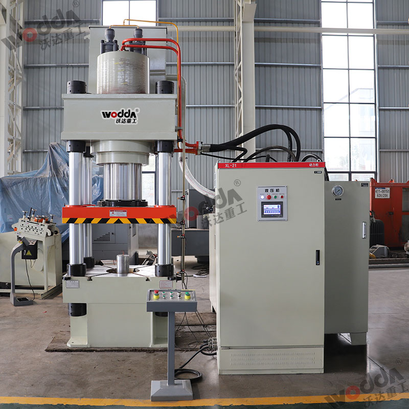 500噸熱模鍛液壓機 500噸熱模鍛液壓機