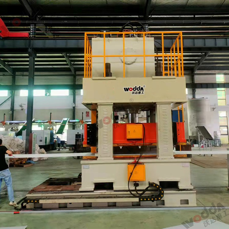 630噸框架式深壓紋液壓機 630噸框架式深壓紋液壓機