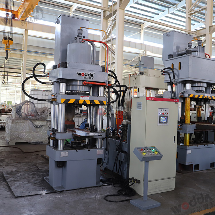 315噸四梁四柱液壓機 315噸四梁四柱液壓機