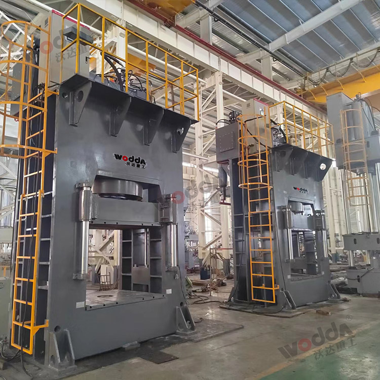 1800噸木屑托盤液壓機 1800噸木屑托盤液壓機