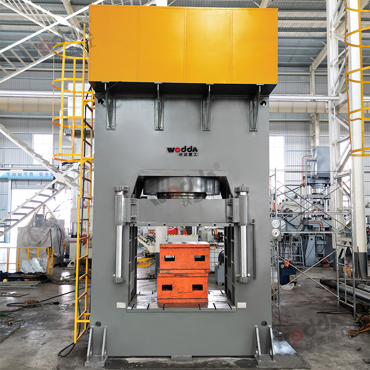 1800噸框架式植物纖維複合托盤模壓機 1800噸框架式植物纖維複合托盤模壓機