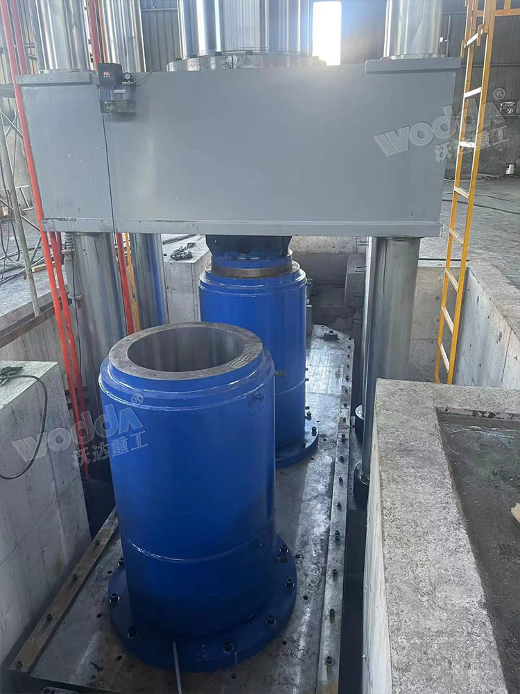 雙工位坩埚液壓機 雙工位坩埚液壓機