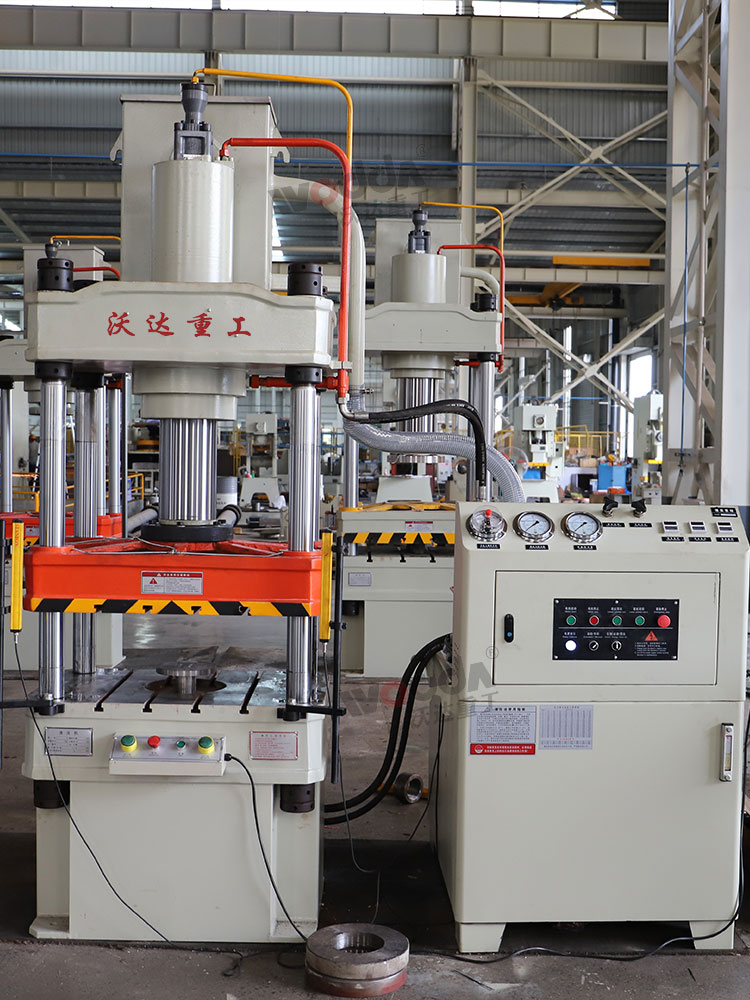 100噸四柱三梁液壓機 100噸四柱三梁液壓機