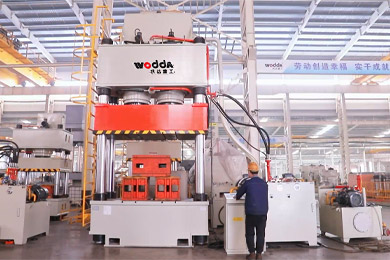 大台面(mian)雙缸1000噸三梁四柱(zhù)液壓機