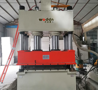 1000噸(dūn)壓濾機濾闆(pan)成型液壓機(jī)_1000噸液壓機